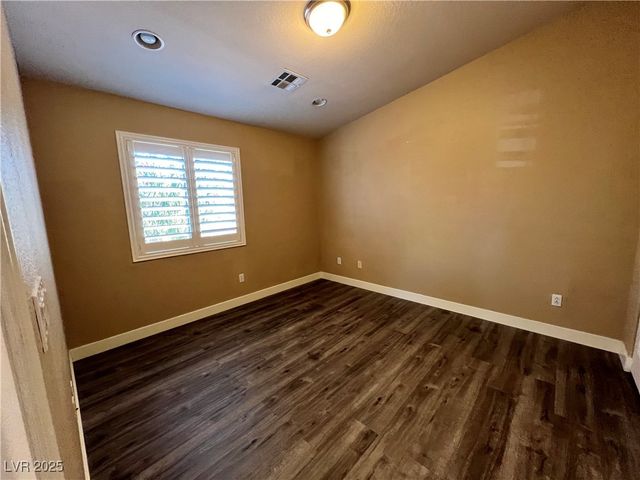 1053 Puerta Del Sol Drive, Las Vegas, NV 89138