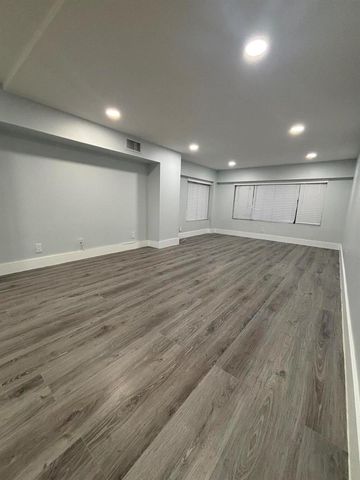 4725 SW 62nd Avenue 103, Davie, FL 33314