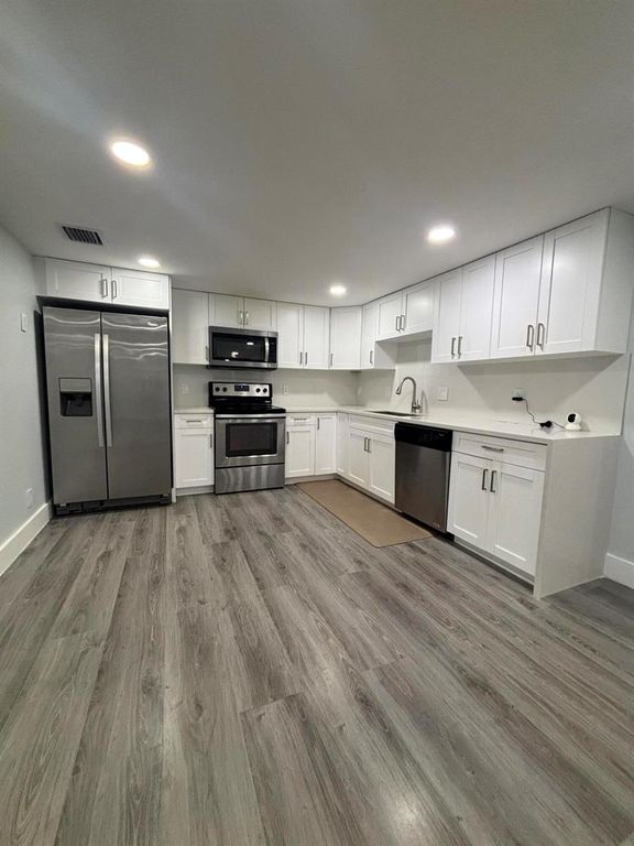 4725 SW 62nd Avenue 103, Davie, FL 33314