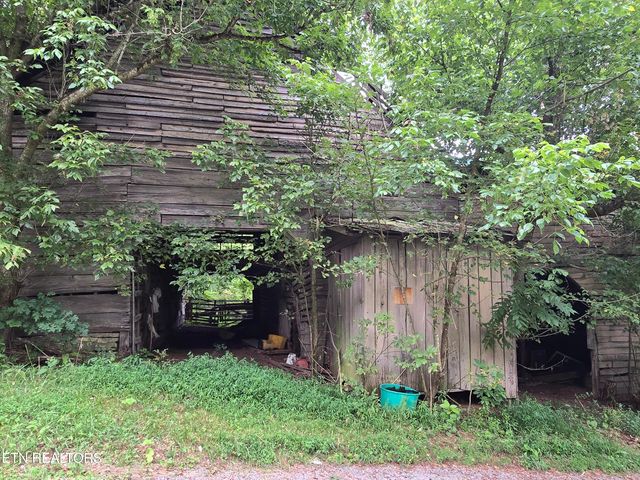 6835 Mulberry Gap Rd, Sneedville, TN 37869