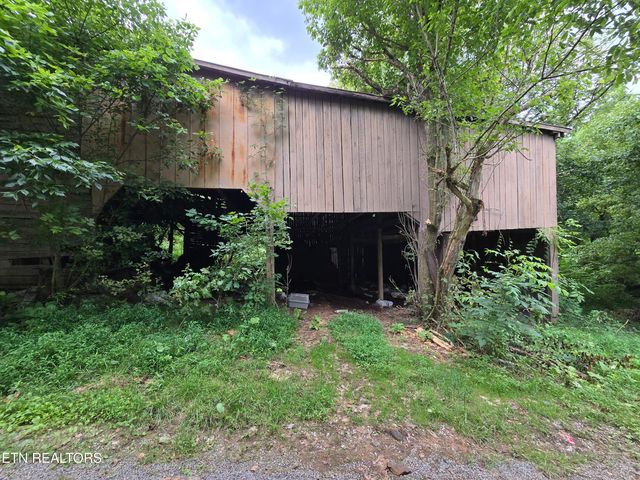 6835 Mulberry Gap Rd, Sneedville, TN 37869