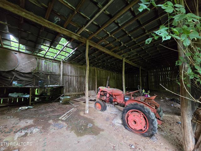 6835 Mulberry Gap Rd, Sneedville, TN 37869