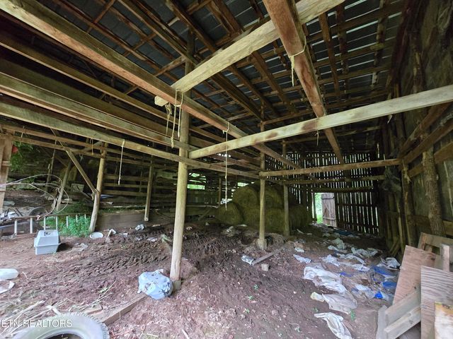 6835 Mulberry Gap Rd, Sneedville, TN 37869