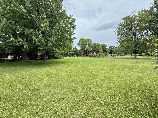 1002 E NORTHWOOD DRIVE, Appleton, WI 54911