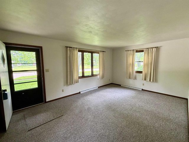 1002 E NORTHWOOD DRIVE, Appleton, WI 54911