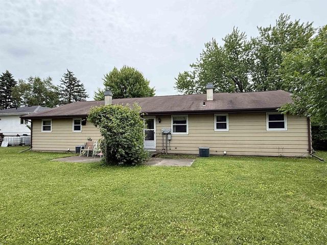 1002 E NORTHWOOD DRIVE, Appleton, WI 54911
