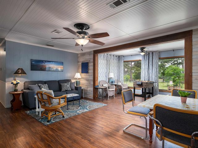 1915 Big Eddy Circle, Chandler, TX 75758