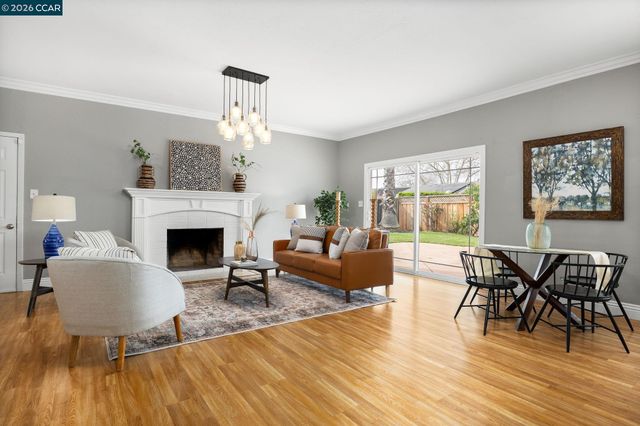 1765 Glazier Dr, Concord, CA 94521