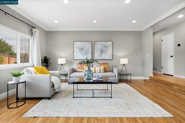 1765 Glazier Dr, Concord, CA 94521