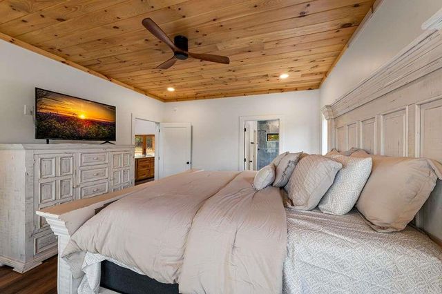 100 Walnut Trace, Mineral Bluff, GA 30559