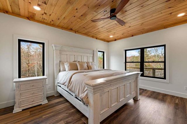 100 Walnut Trace, Mineral Bluff, GA 30559