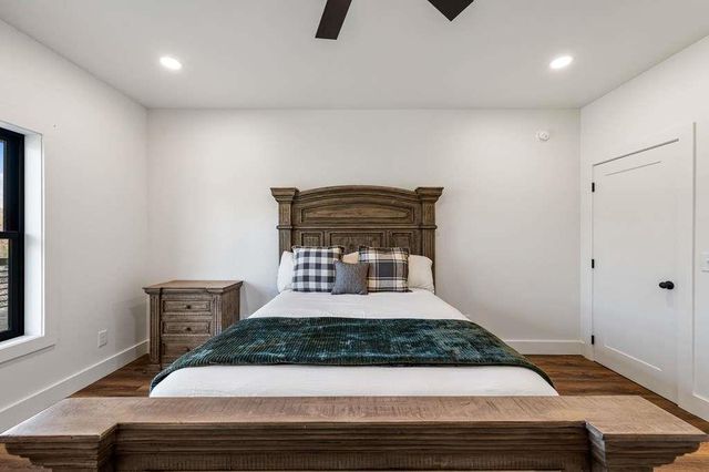 100 Walnut Trace, Mineral Bluff, GA 30559