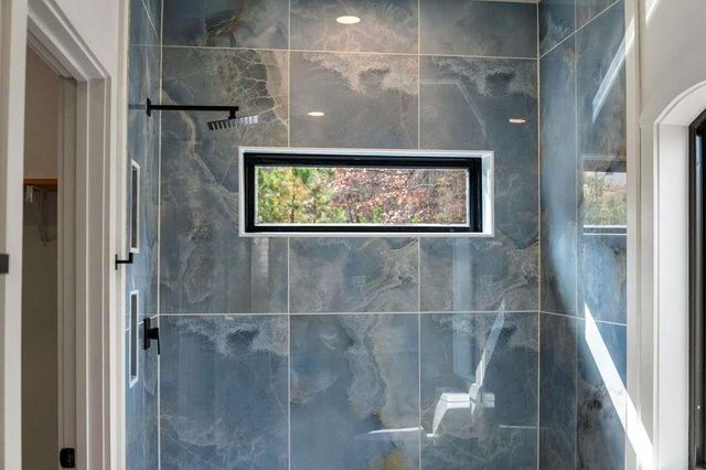 100 Walnut Trace, Mineral Bluff, GA 30559