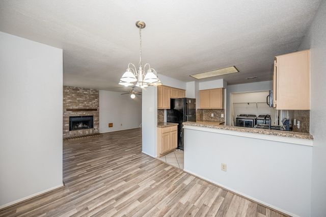 2711 Grants Lake Boulevard 202, Sugar Land, TX 77479