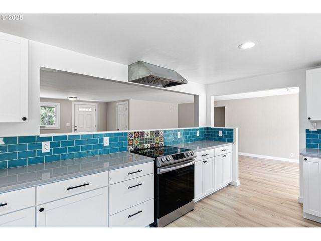 25412 JEANS Rd, Veneta, OR 97487