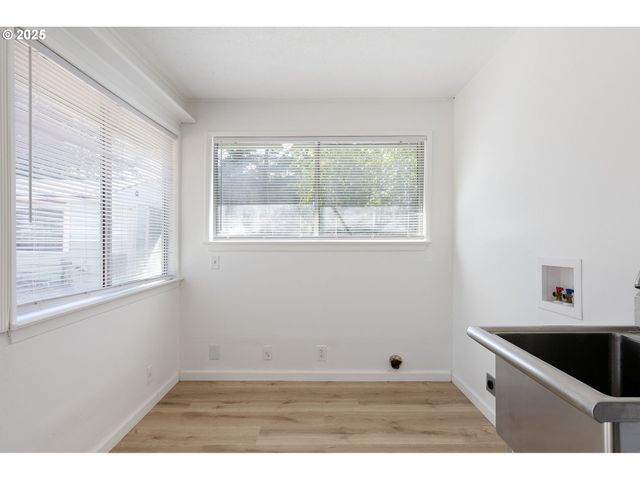 25412 JEANS Rd, Veneta, OR 97487