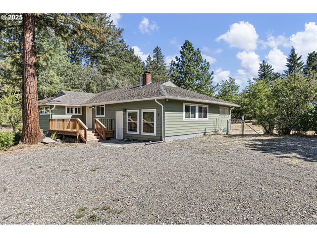25412 JEANS Rd, Veneta, OR 97487