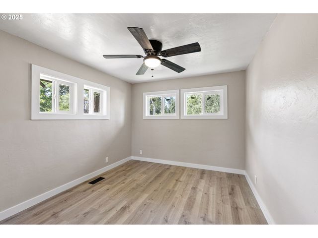 25412 JEANS Rd, Veneta, OR 97487