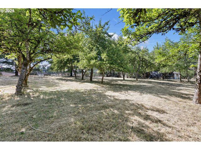 25412 JEANS Rd, Veneta, OR 97487