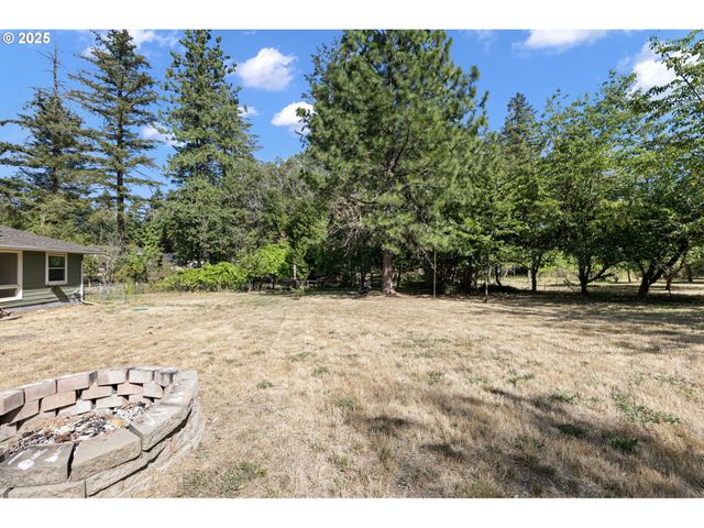 25412 JEANS Rd, Veneta, OR 97487