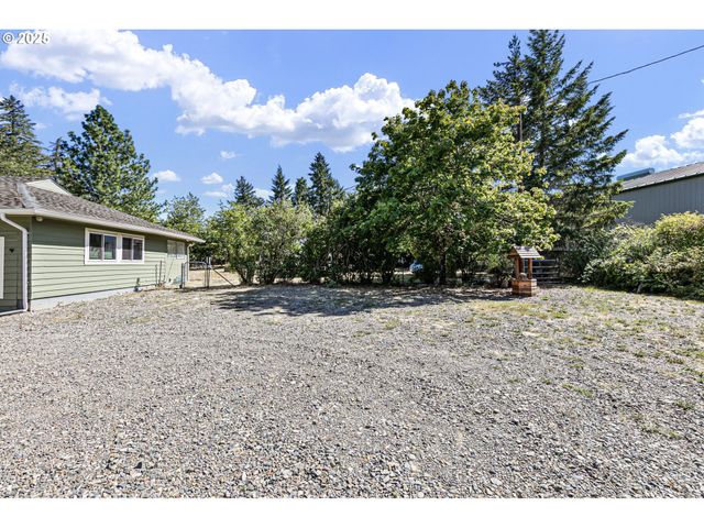 25412 JEANS Rd, Veneta, OR 97487