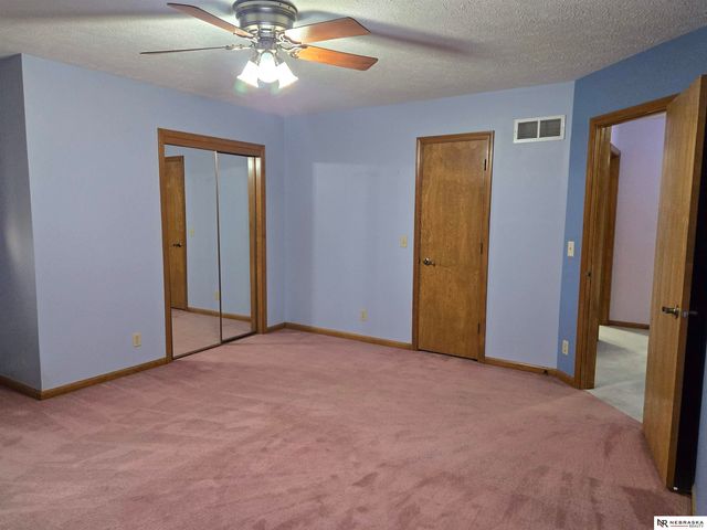 13206 S 35th Street, Bellevue, NE 68123