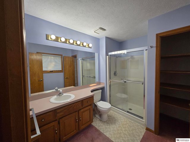 13206 S 35th Street, Bellevue, NE 68123