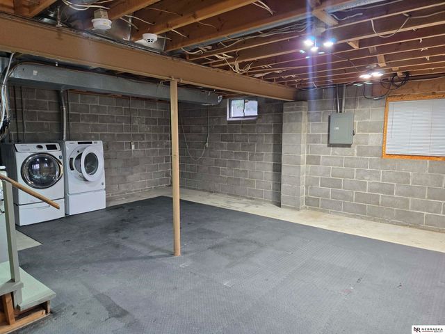 13206 S 35th Street, Bellevue, NE 68123