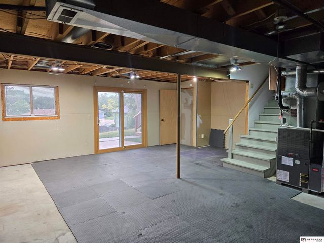 13206 S 35th Street, Bellevue, NE 68123