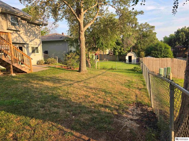 13206 S 35th Street, Bellevue, NE 68123