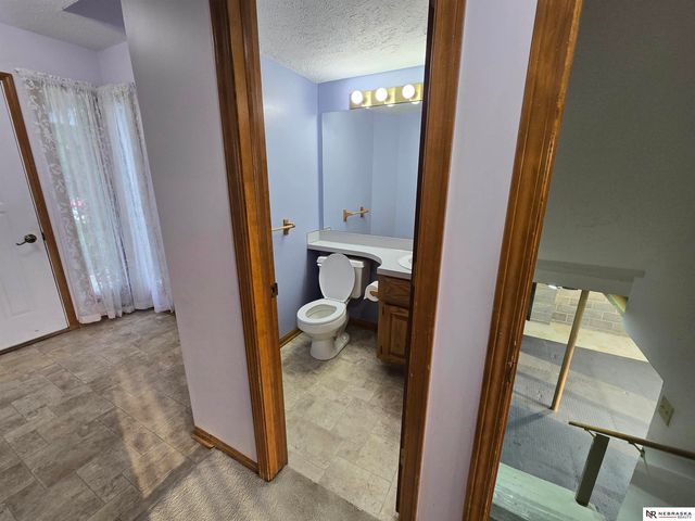 13206 S 35th Street, Bellevue, NE 68123