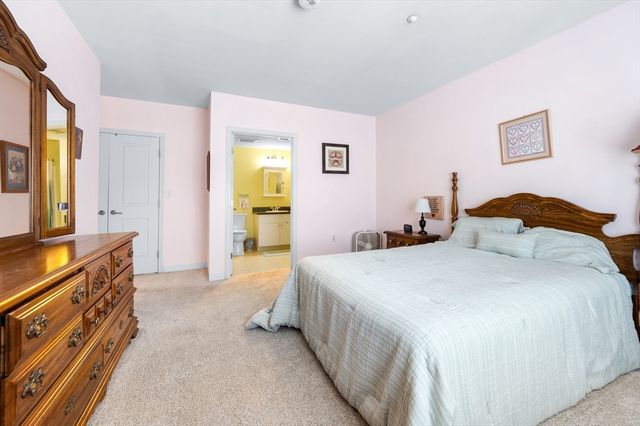 248 Main St 207, Hudson, MA 01749