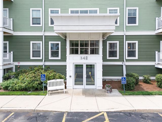 248 Main St 207, Hudson, MA 01749
