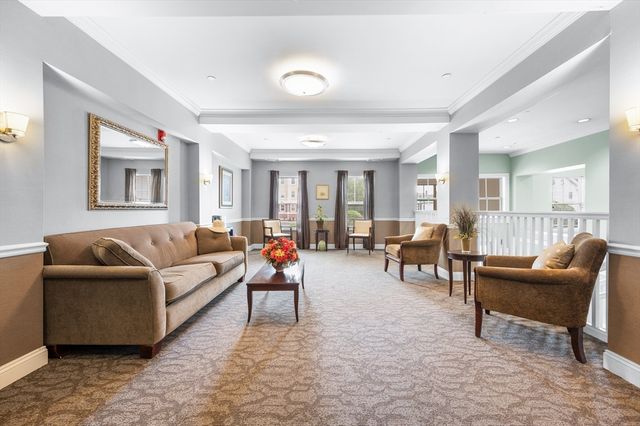 248 Main St 207, Hudson, MA 01749