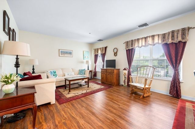 248 Main St 207, Hudson, MA 01749