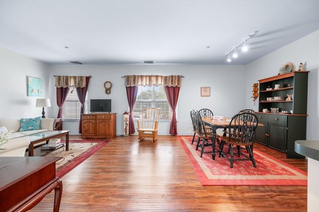 248 Main St 207, Hudson, MA 01749