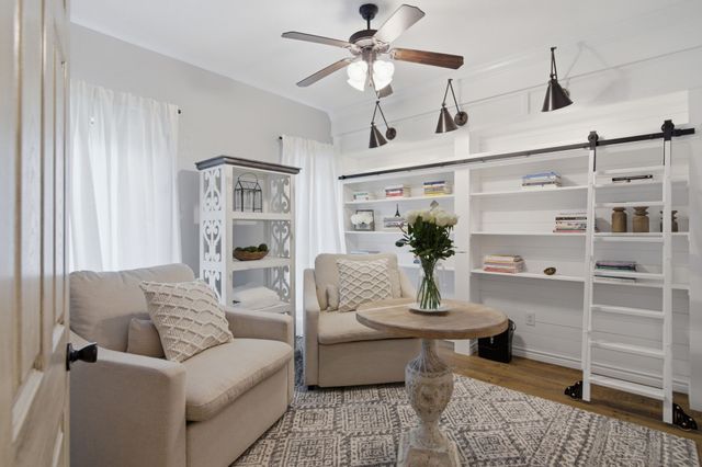 1012 Vista Hills Drive, Reno, TX 76082