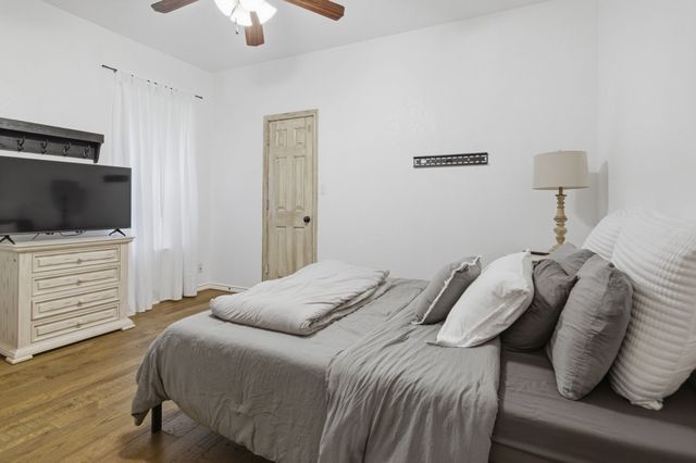 1012 Vista Hills Drive, Reno, TX 76082