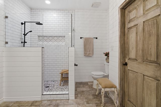 1012 Vista Hills Drive, Reno, TX 76082