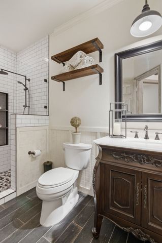 1012 Vista Hills Drive, Reno, TX 76082