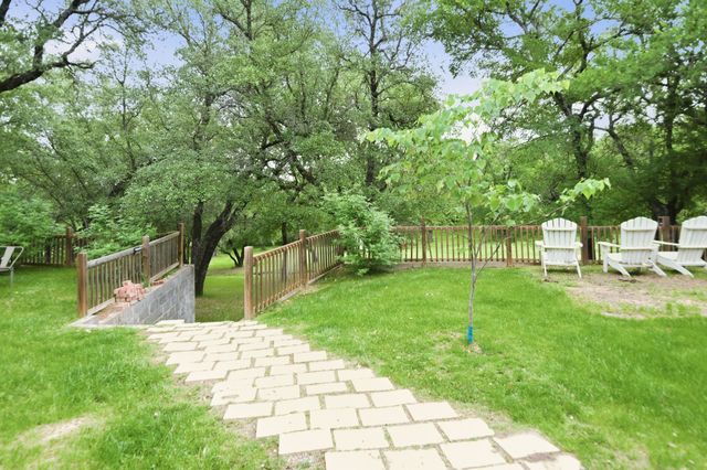 1012 Vista Hills Drive, Reno, TX 76082