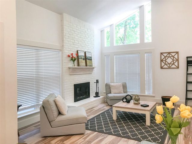 5 Sandlily Court, The Woodlands, TX 77380