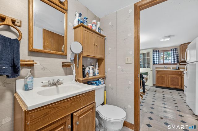 15 Hazen Street, Chester, CT 06412