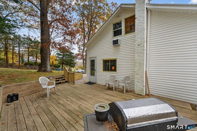 15 Hazen Street, Chester, CT 06412