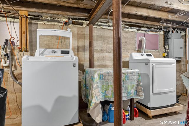 15 Hazen Street, Chester, CT 06412