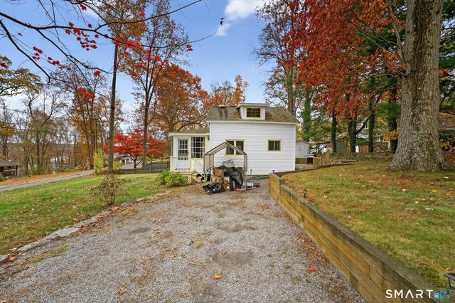 15 Hazen Street, Chester, CT 06412