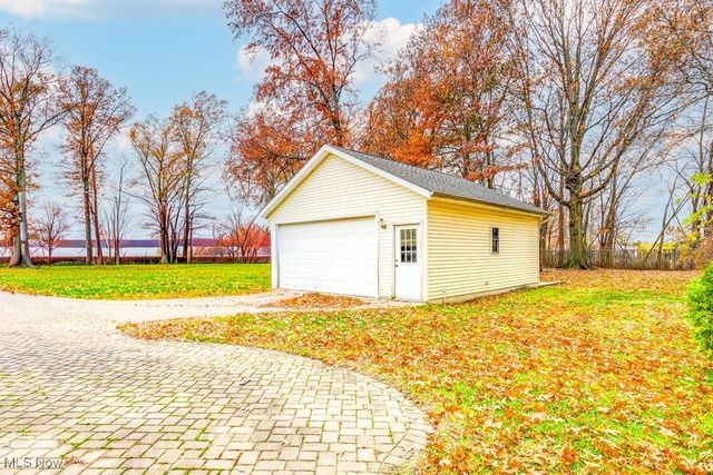 4276 Grove Avenue, Willoughby, OH 44094