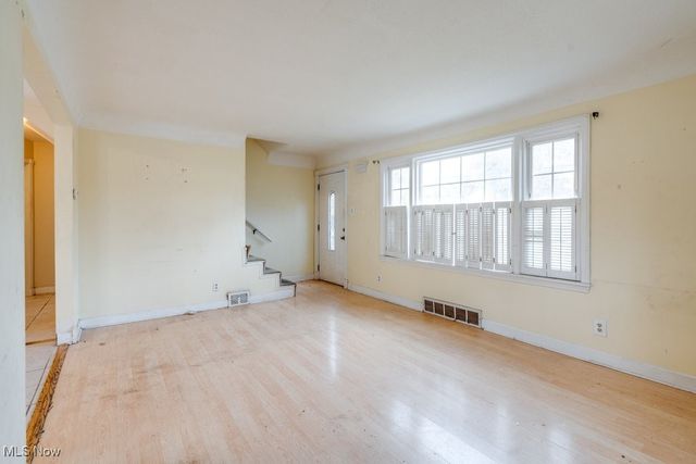 4276 Grove Avenue, Willoughby, OH 44094