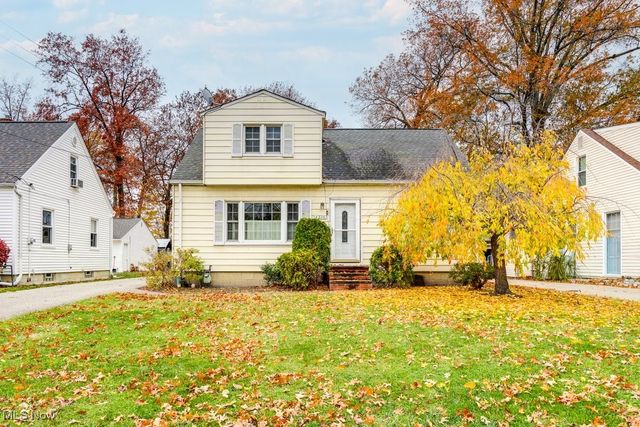 4276 Grove Avenue, Willoughby, OH 44094