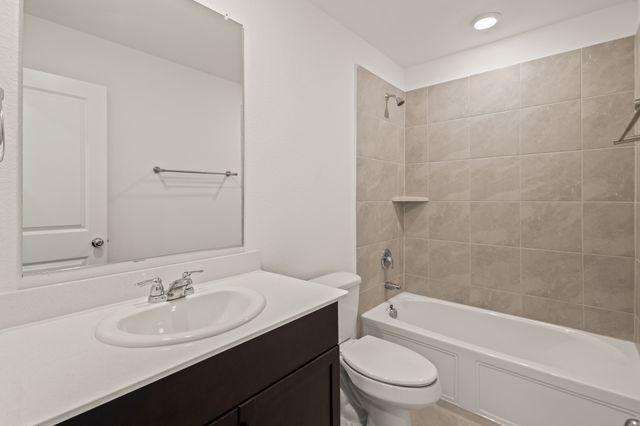 3248 Peyton Lila Road, Dallas, TX 75212